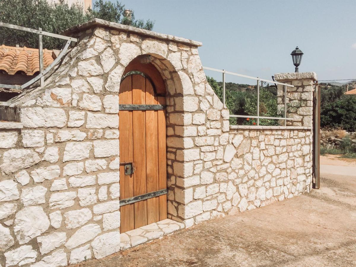 Razáta Agrilia Maison מראה חיצוני תמונה